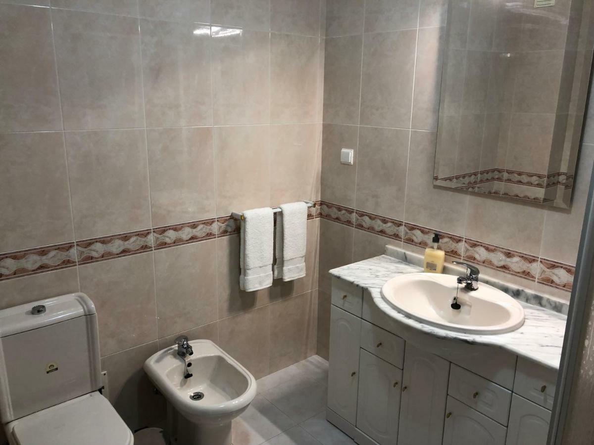 Olinda'S 2 Bedroom Apartment Λάγος Εξωτερικό φωτογραφία