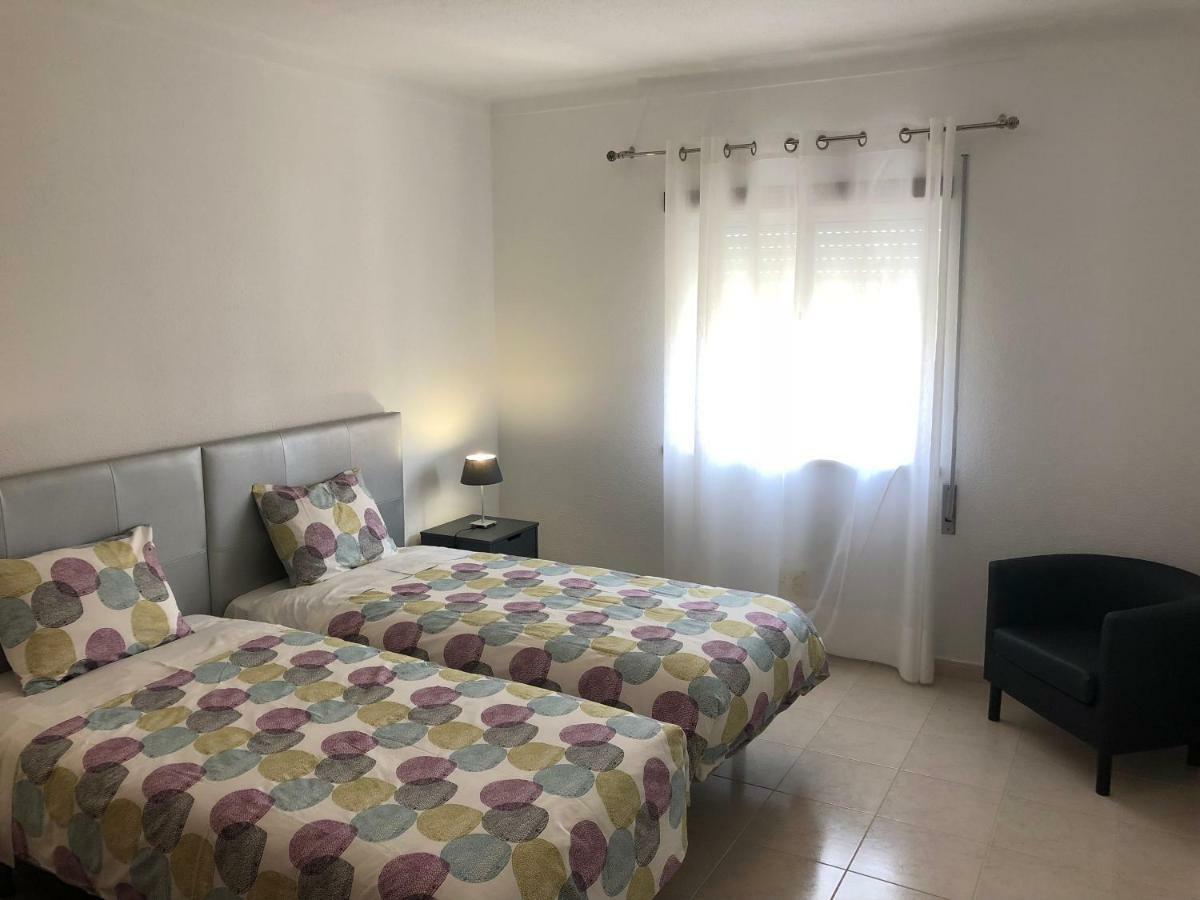 Olinda'S 2 Bedroom Apartment Λάγος Εξωτερικό φωτογραφία
